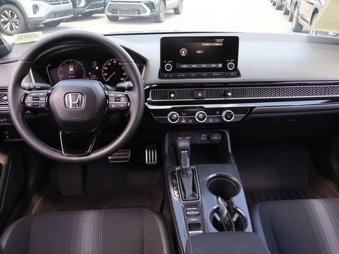 Used 2024 Honda Civic Sport image 17