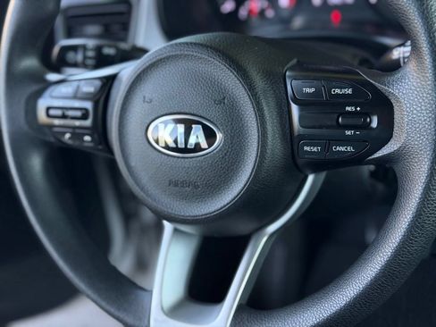 Used 2018 Kia Rio S FWD image 36