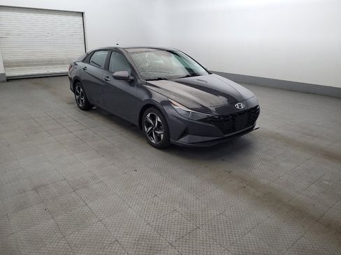 Used 2023 Hyundai Elantra SEL w/ Convenience Package FWD image 13