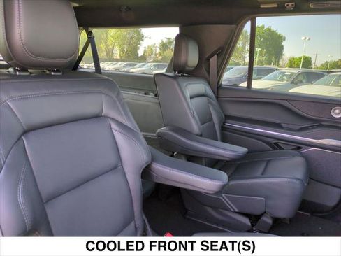 New 2026 Lincoln Navigator L Reserve w/ Jet Appearance Package AWD/4WD image 13
