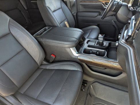 Used 2023 GMC Sierra 1500 Elevation w/ Elevation Premium Package image 11