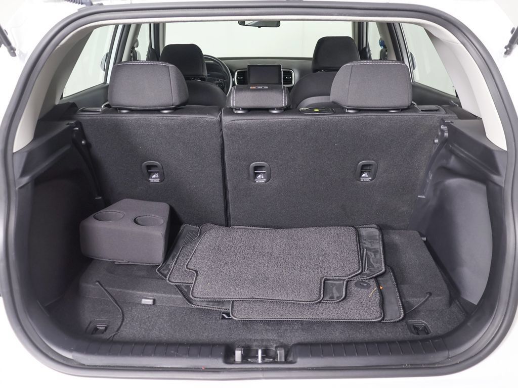 Certified 2026 Hyundai Venue SEL FWD image 15