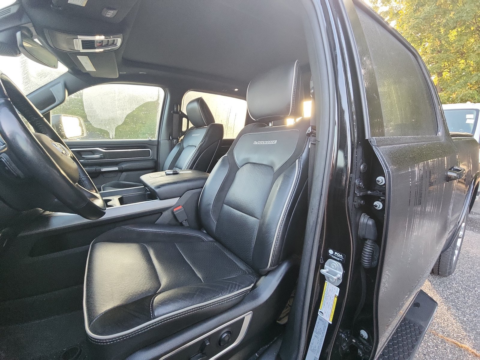 Used 2021 RAM 1500 Laramie w/ Sport Appearance Package AWD/4WD image 19