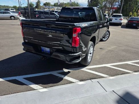 Used 2022 Chevrolet Silverado 1500 Custom image 24