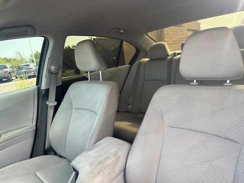 Used 2017 Honda Accord LX image 8