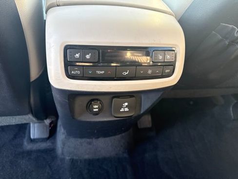 Used 2023 Hyundai Palisade Limited AWD/4WD image 25