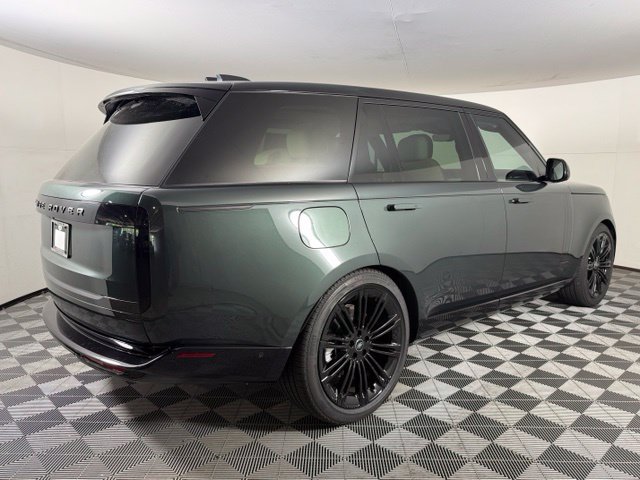 Used 2025 Land Rover Range Rover Long Wheelbase SE AWD/4WD image 7