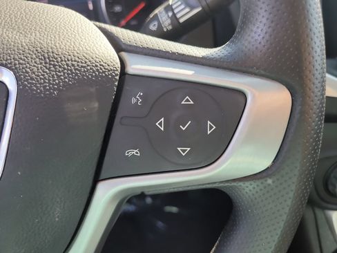 Used 2023 GMC Terrain SLE FWD image 31