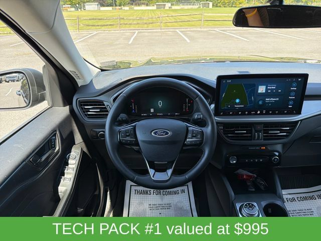Used 2023 Ford Escape Active AWD/4WD image 2