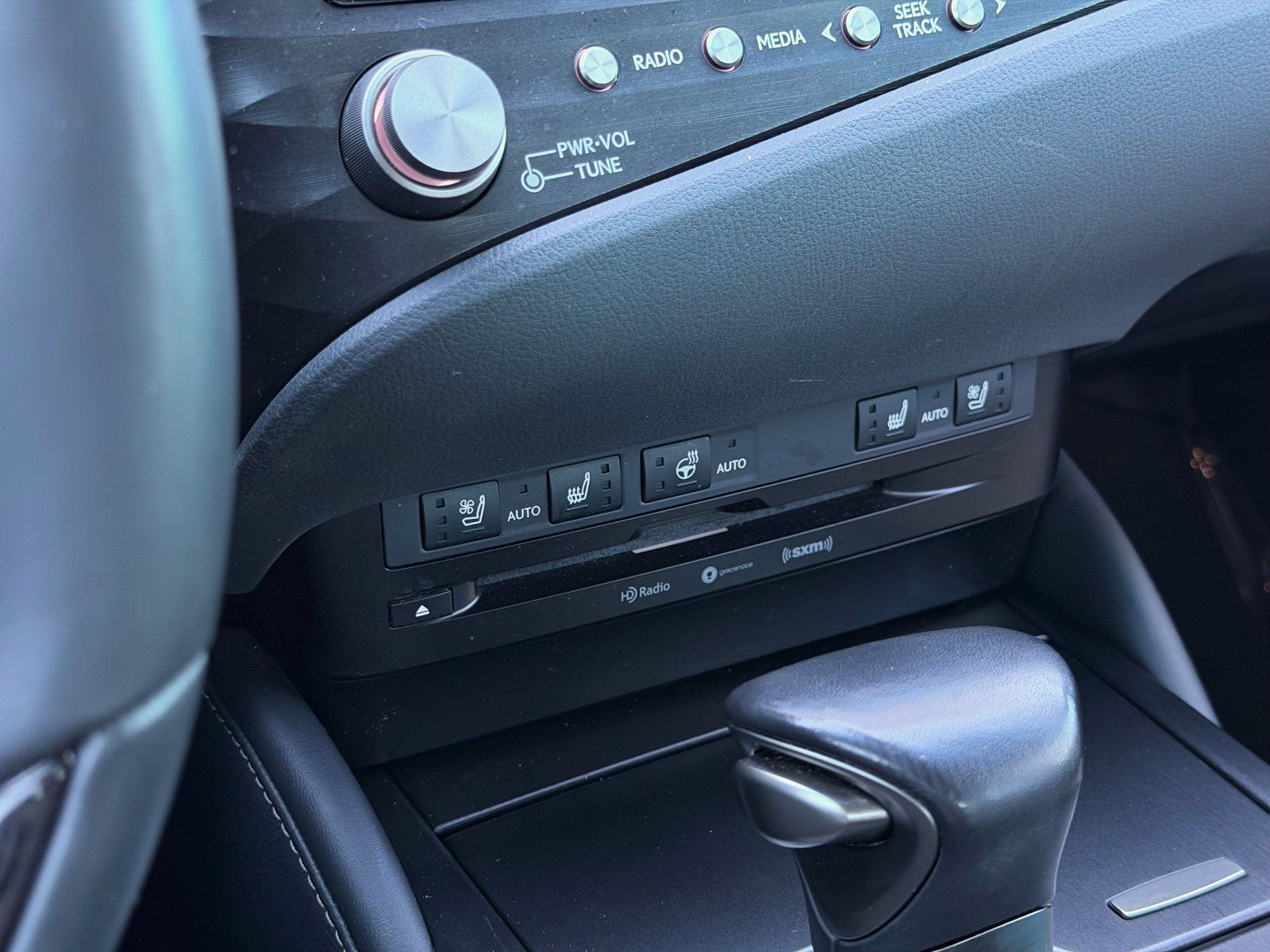 Used 2021 Lexus ES 250 w/ Premium Package AWD/4WD image 43