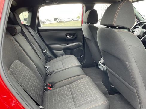 Certified 2025 Honda HR-V Sport image 26