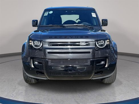 New 2026 Land Rover Defender 110 X-Dynamic SE image 2