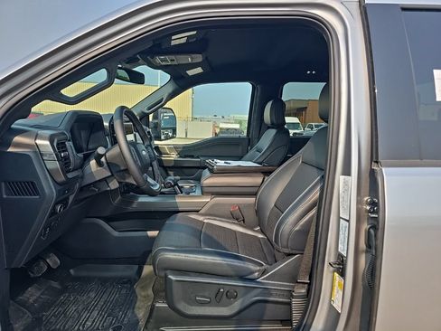 Used 2025 Ford F150 Lariat AWD/4WD image 13