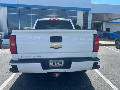 Used 2018 Chevrolet Silverado 1500 Custom w/ Custom Value Package RWD image 8
