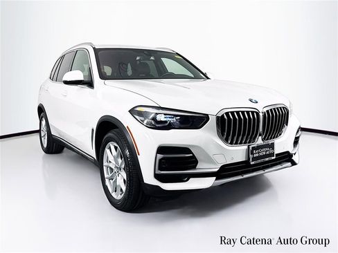 Used 2023 BMW X5 xDrive40i w/ Premium Package image 1