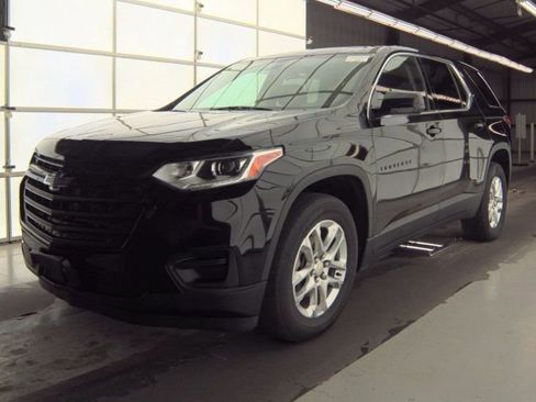 Used 2019 Chevrolet Traverse LS w/ LPO, Blackout Package image 1