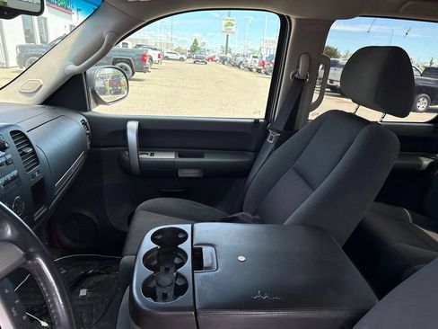 Used 2009 GMC Sierra 1500 SLE w/ Power Pack Plus AWD/4WD image 17