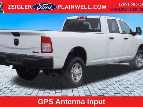 Used 2023 RAM 3500 Tradesman w/ Convenience Group image 5