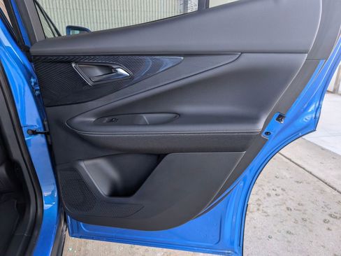 Used 2024 Chevrolet Blazer EV LT image 31