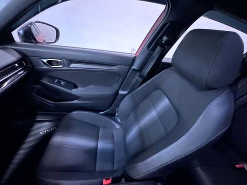 Used 2025 Honda Civic Sport image 33