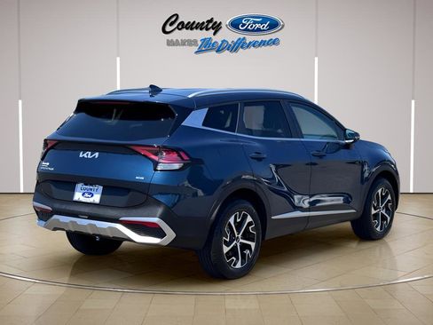Used 2023 Kia Sportage EX AWD/4WD image 25