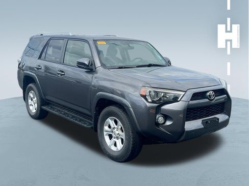 Used 2018 Toyota 4Runner SR5 RWD image 1