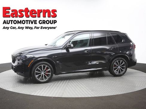 Used 2025 BMW X5 xDrive40i w/ M Sport Package AWD/4WD image 60