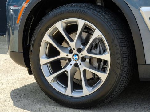 Used 2024 BMW X5 sDrive40i w/ Premium Package RWD image 64