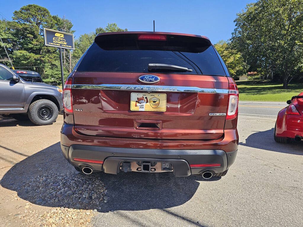 Used 2015 Ford Explorer XLT w/ Equipment Group 202A FWD image 10