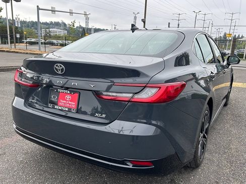 Certified 2025 Toyota Camry XLE FWD image 5