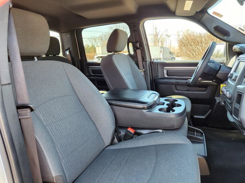 Used 2024 RAM 1500 Classic Warlock image 16