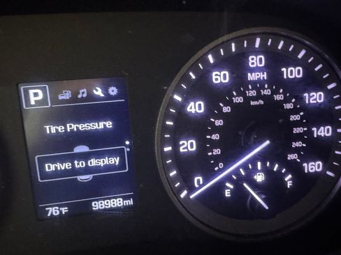 Used 2016 Hyundai Tucson SE w/ Option Group 02 AWD/4WD image 4