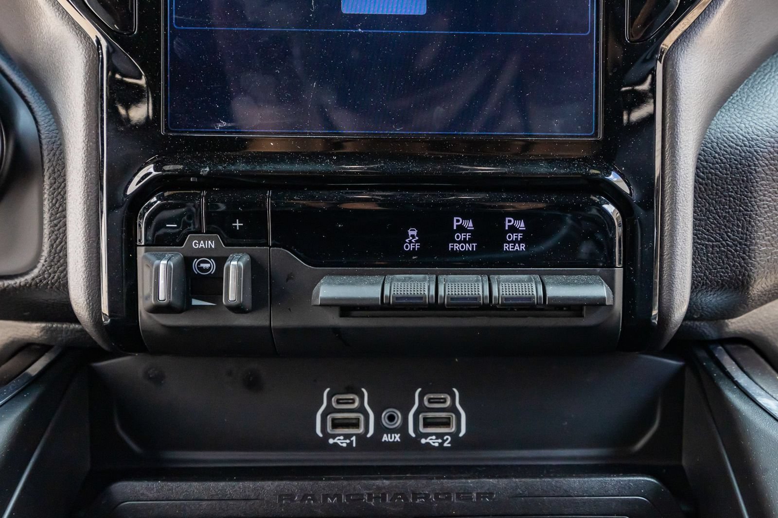 Used 2025 RAM 1500 Laramie AWD/4WD image 28