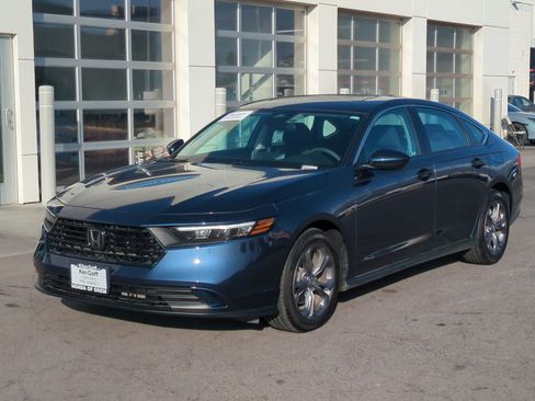 Used 2023 Honda Accord EX image 10