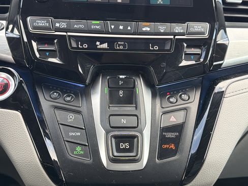Used 2018 Honda Odyssey Elite image 13