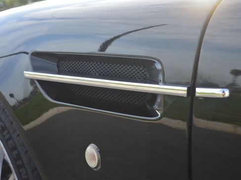 Used 2005 Aston Martin DB9 Volante image 25