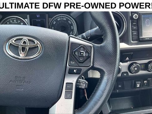 Used 2019 Toyota Tacoma SR5 AWD/4WD image 24