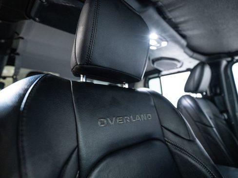 Used 2021 Jeep Gladiator Overland w/ Popular Equipment Package image 18