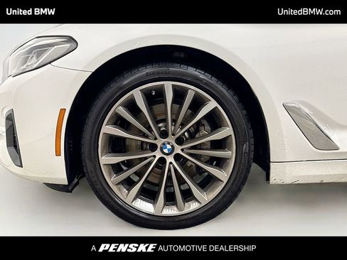 Used 2023 BMW 530i w/ Premium Package RWD image 2