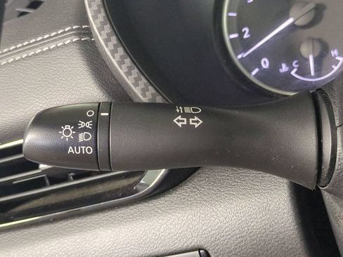 Used 2025 Nissan Sentra SV FWD image 26
