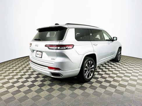 Certified 2025 Jeep Grand Cherokee L Overland w/ Rear Seat Video Group I AWD/4WD image 12
