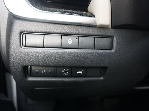 Used 2023 Nissan Rogue SL w/ SL Premium Package FWD image 5