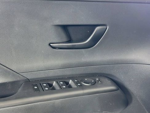 Used 2025 Hyundai Kona SEL AWD/4WD image 19