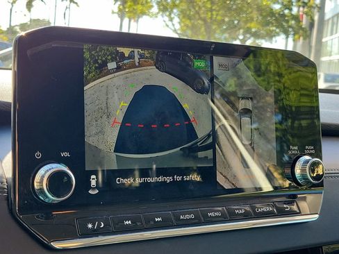 Used 2024 Mitsubishi Outlander SE image 34