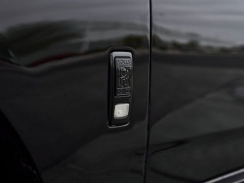 Used 2019 Rolls-Royce Cullinan image 9