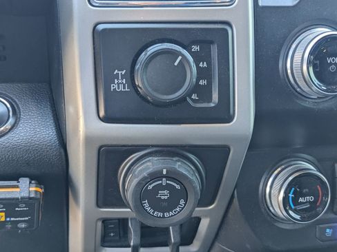 Used 2019 Ford F150 Lariat w/ Equipment Group 502A Luxury image 19