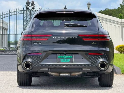 Used 2023 Genesis GV70 2.5T w/ Sport Prestige Package AWD/4WD image 8