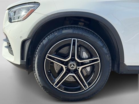 Certified 2022 Mercedes-Benz GLC 300 4MATIC w/ AMG Line image 10
