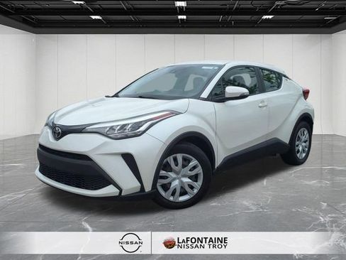 Used 2020 Toyota C-HR LE FWD image 1