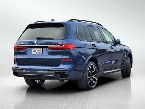Used 2022 BMW X7 xDrive40i w/ M Sport Package image 4